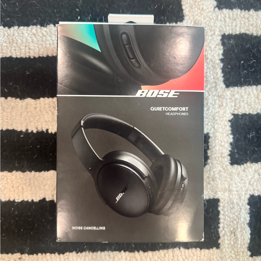 Brand New/Unopened Bose QuietComfort Headphones - Black